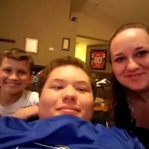 Meet your Posher, Rae